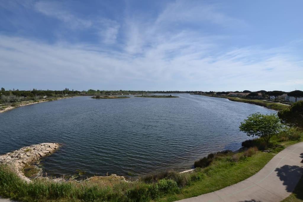 Les Rives Du Lac Salonique Apartment Льо Гро-дю-Роа Екстериор снимка